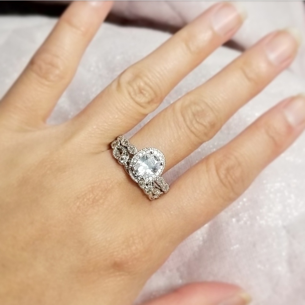 💎NEW💎 S925 SIMULATED HALO DIAMOND BRIDAL SET - Picture 4 of 8